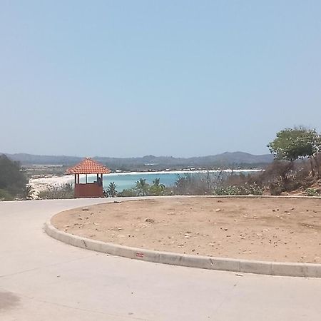 Warm Villas Lombok Kuta  ภายนอก รูปภาพ