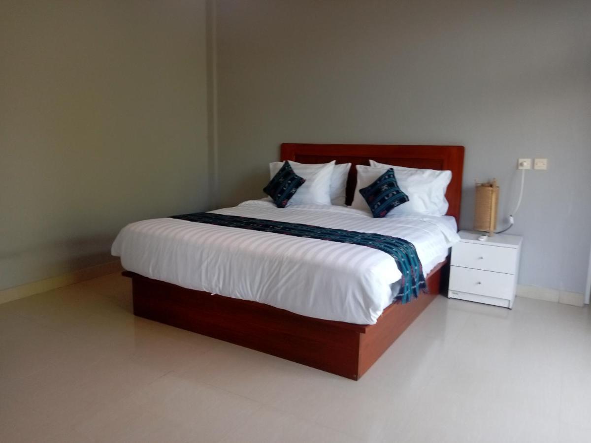 Warm Villas Lombok Kuta  ภายนอก รูปภาพ