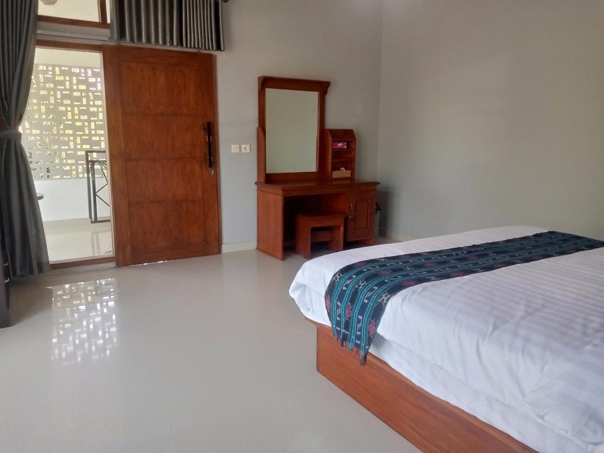 Warm Villas Lombok Kuta  ภายนอก รูปภาพ