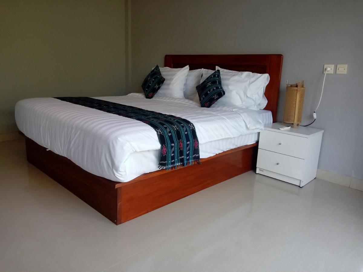 Warm Villas Lombok Kuta  ภายนอก รูปภาพ